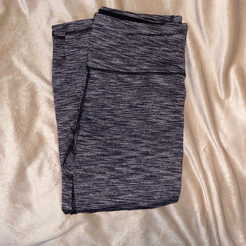 Merle print Victoria’s Secret PINK 3/4 sports leggings